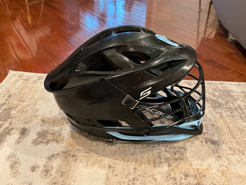Black Cascade S Helmet (Like new!) SEND OFFERS PLZ. WILLING TO NEGOTIATE!