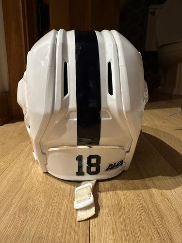 Medium Bauer Helmet (Used)