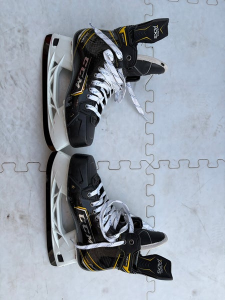 Black/Yellow 2020 CCM Super Tacks AS3 Pro Hockey Skates Regular Width 7.5 (Used)