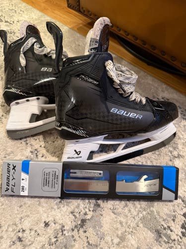 2024 Bauer Supreme Shadow Hockey Skates 8.5 (Used)