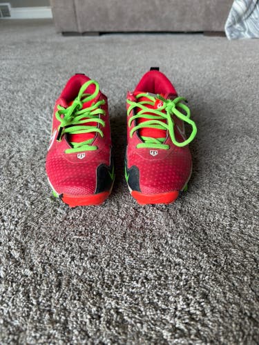 Red Kid's 5Y (Big Kids / Youth) Youth Nike Trout Low Top Molded Cleats (Used)