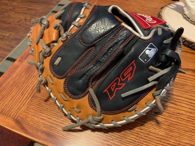Rawlings R9 RH Catcher's Baseball Glove 32" (Used)