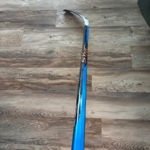 Intermediate Bauer Nexus Sync Right Handed Hockey Stick P28 65 Flex (Used)