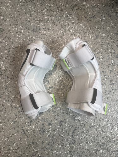 Small Youth STX Cell V Arm Pads (New)