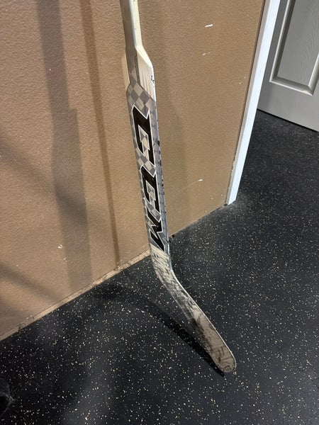 Intermediate CCM Axis Pro Regular Goalie Stick 25" Paddle (Used)