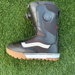 Men's Size M 10.0 (W 11.0) Vans Aura pro Snowboard Boots Medium Flex All Mountain (New)