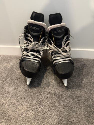 2018 CCM Tacks 9060 Hockey Skates Regular Width 11.5 (Used)