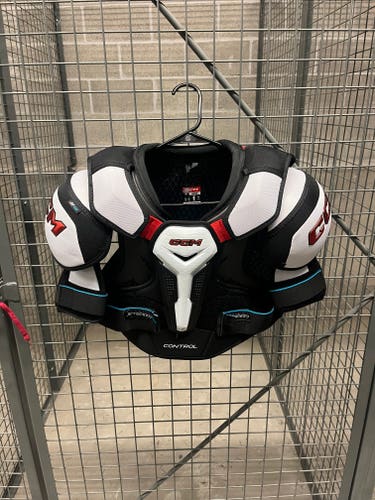 Medium Senior CCM Jetspeed Control Shoulder Pads (Used - Read Description)