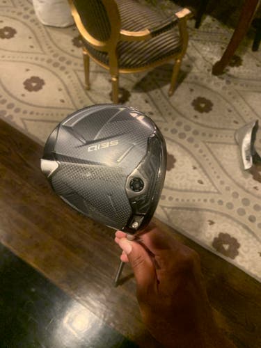 Men's TaylorMade Qi35 Right Handed Driver Regular Flex 9 Loft 43" (Used)