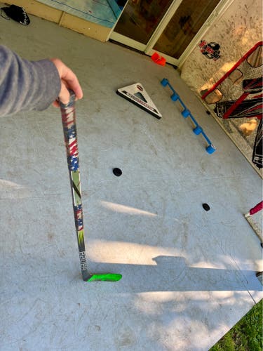 Youth Bauer Vapor Hyperlite 2, Left Hand Hockey Stick P92, 20 Flex, 46" (Used)