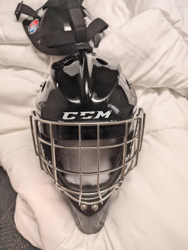Senior Medium CCM GFL 1.9 Goalie Mask (Used)