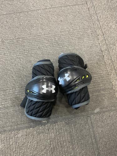 Used Under Armour Lacrosse Arm Pads/Guards Black XS 11614-S000236187
