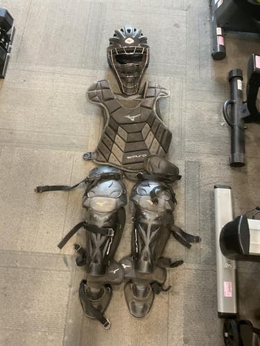 Used Mizuno SAMURAI CATCHER SET Catchers Equipment Other Black 11614-S000236160