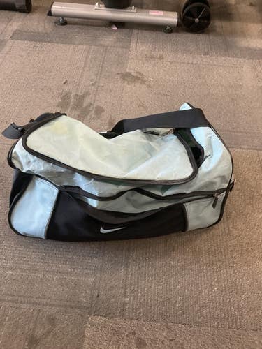 Used Nike Medium Equipment Bag 11614-S000236118