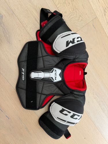 Medium Senior CCM JetSpeed FT455 Shoulder Pads (Used)