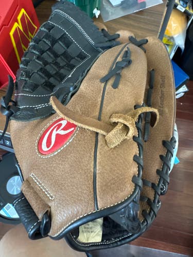 RH Rawlings R9 Softball Glove 14" (Used)