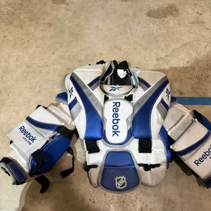 Medium Reebok Pro spec Goalie Chest Protector (Used)