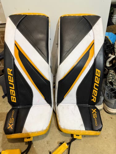 30" Bauer Vapor X5 Pro Goalie Leg Pads (Used)