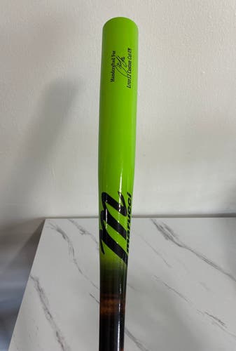 2025 Marucci LINDY12 Maple Bat (-8) 20 oz 30" (Used)