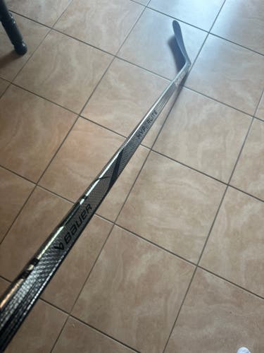 Senior Bauer Vapor Hyperlite 2 Left Hand Hockey Stick P92M 82 Flex Pro Stock (New)