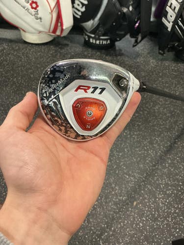 Used Taylormade R11 Mens Fairway Wood RH 4 Wood 10743-S000477220