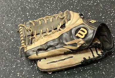 Used Wilson KP92 BB/SB Glove LH Throw Black 12 1/2" 10743-S000474144