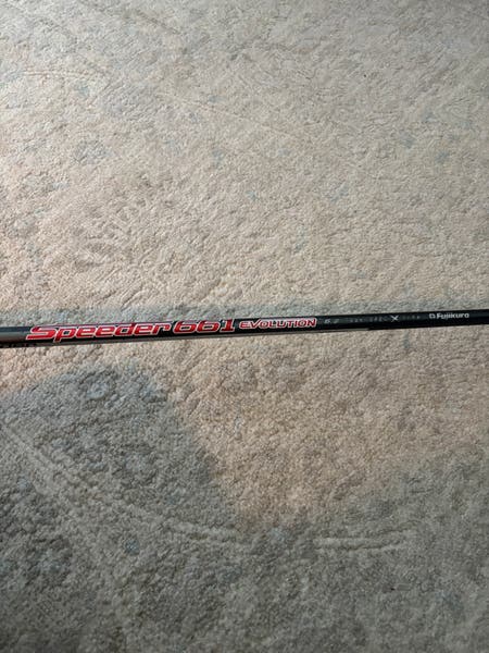 Titleist 915 D3 8.5 - x flex fujikura speeder | SidelineSwap | Buy