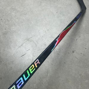 87 Flex P92 Senior Bauer Flylite Left Hand Hockey Stick Pro Stock (Used)