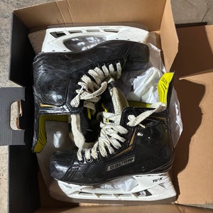 Black 2018 Bauer Supreme S29 Hockey Skates Regular Width Size 6 (Used)
