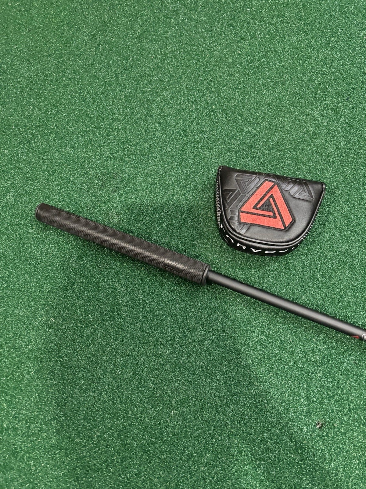 BGT Paradox Mallet Putter Paradox Tour Shaft 34 Inch Cover