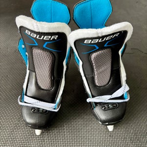 Bauer XLP Hockey Skates Regular Width 9 (New)