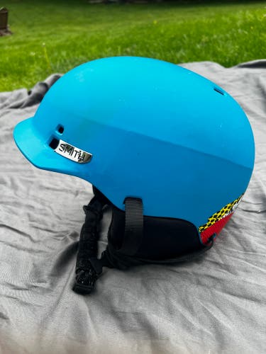 Medium Smith Helmet (Used)