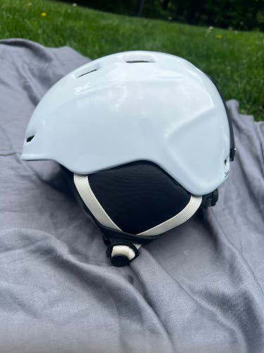 Small Smith Zoom Jr. Helmet (Used)