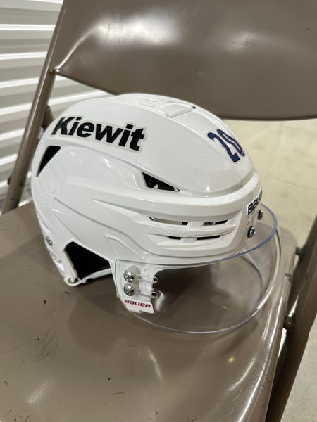 NHL COLORADO AVALANCHE ROSS COLTON Medium Bauer Re-Akt 85 Helmet