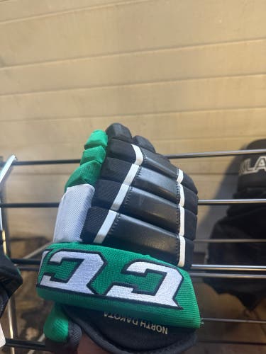 CCM HG97 Gloves 14" (Used)