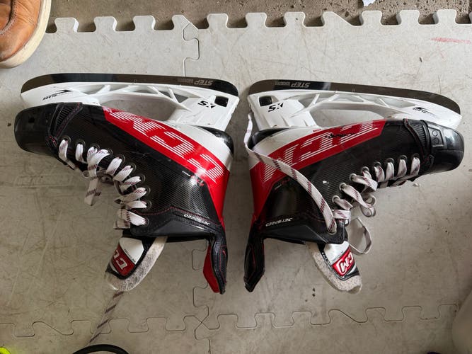 2021 CCM JetSpeed FT4 Pro Hockey Skates Regular Width 8 (Used)