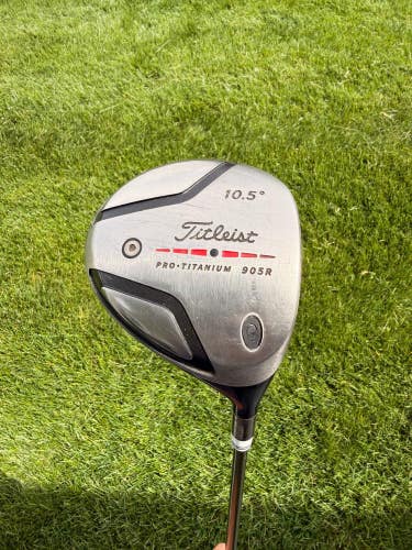 Titleist 905 R Driver 10.5 Aldila NV 65g Stiff Flex 44.25 NICE