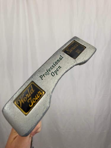 World Tour Series VI Putter Lefty 34.5