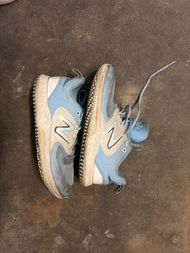 Unisex Size M 9.5 (W 10.5) Adult New Balance Fresh Foam Turf 3000 Shoes (Used)