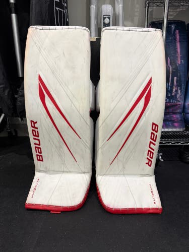 36" Bauer Vapor Hyperlite 2 Goalie Leg Pads Pro Stock (Used)