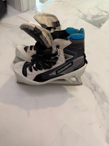 2016 Bauer Reactor 5000 Hockey Goalie Skates Regular Width Size 2 (Used)