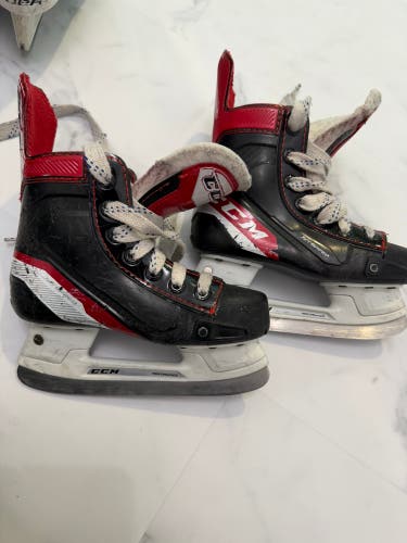CCM JetSpeed Youth Hockey Skates Regular Width 11 (Used)