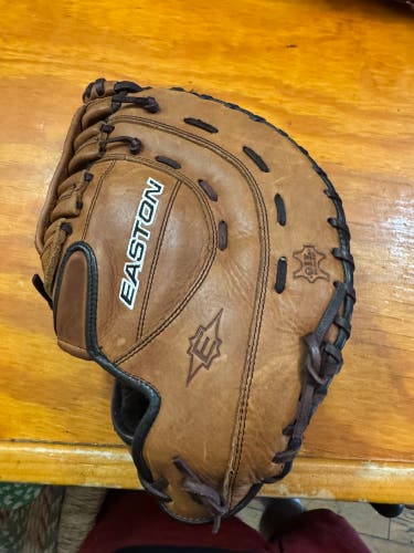 Easton Natural Elite Series: NE31 First Base Mitt USED LEFTY