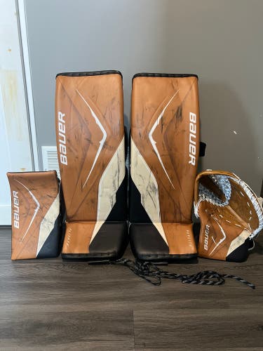 34" 2025 Bauer Flylite Regular Goalie Full Set Pro Stock (Used)