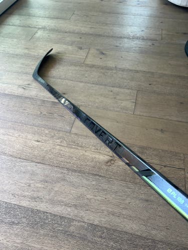 #1 NEW Uncut Left Hand Warrior Covert QR6 Pro Hockey Stick W03 70 Flex (New)