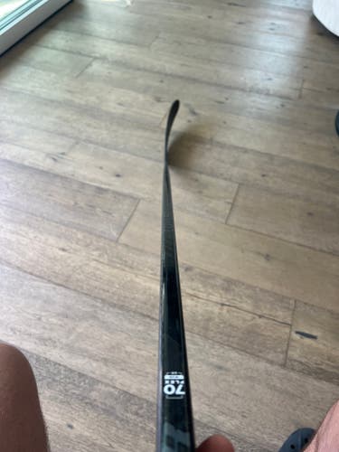 NEW Uncut Left Hand Warrior Covert QR6 Hockey Stick W28 70 Flex (New)