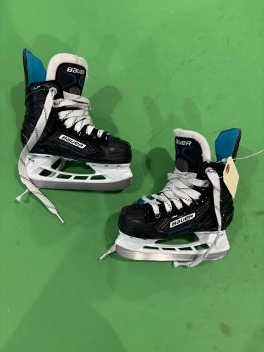 Youth Bauer XLP Hockey Skates | Size 9