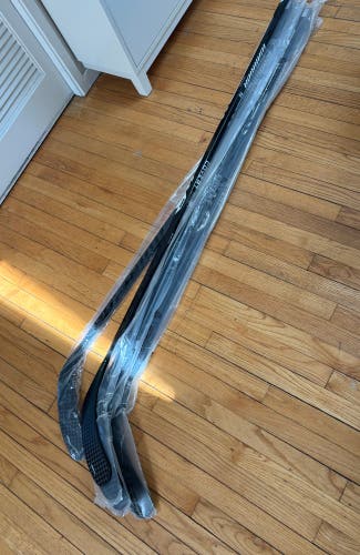 Senior Warrior Covert QR6 Right Handed Hockey Stick W03 75 Flex (New)