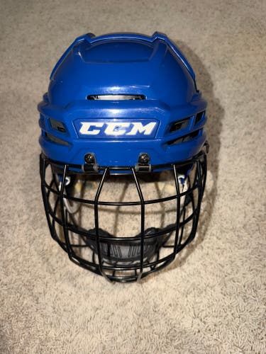 Medium CCM Super Tacks X Helmet with Fm 580 Cage (Used)