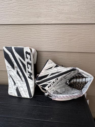 CCM Eflex 4.9 Senior Goalie Glove and Blocker